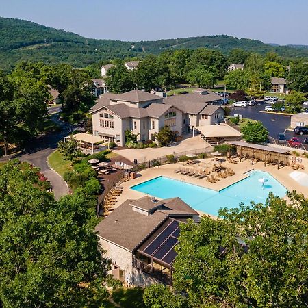 Elegant Lakeside Retreat In Branson Ngoại thất bức ảnh