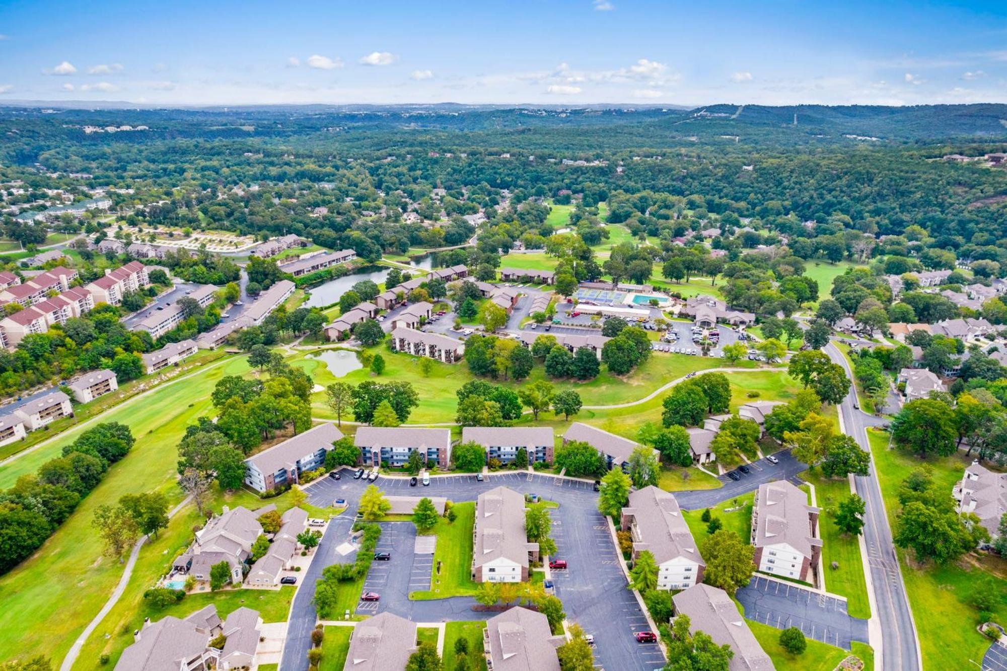 Elegant Lakeside Retreat In Branson Ngoại thất bức ảnh