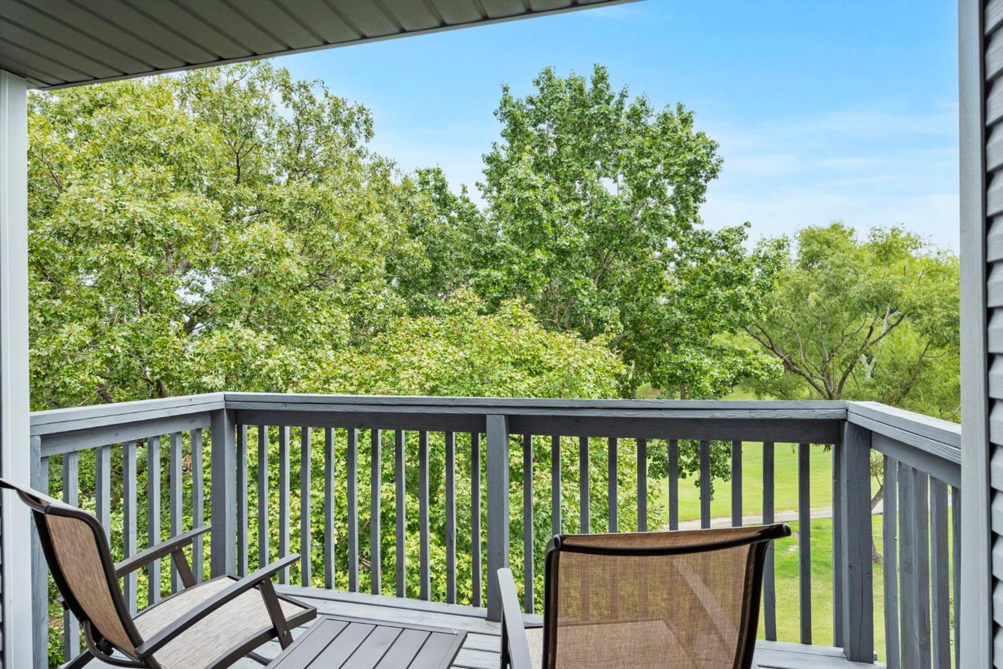 Elegant Lakeside Retreat In Branson Ngoại thất bức ảnh